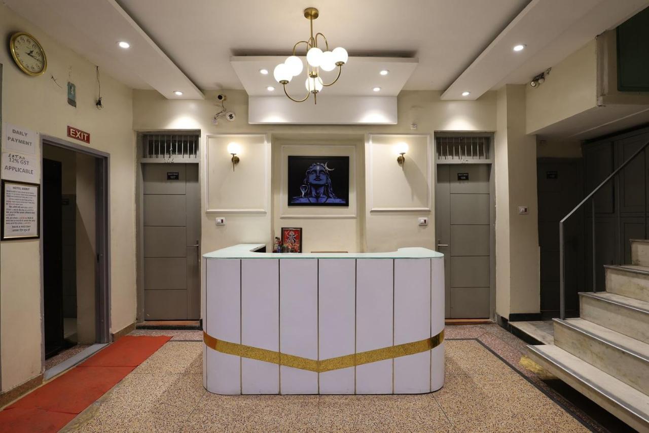 Amrit Hotel Nueva Delhi Exterior foto